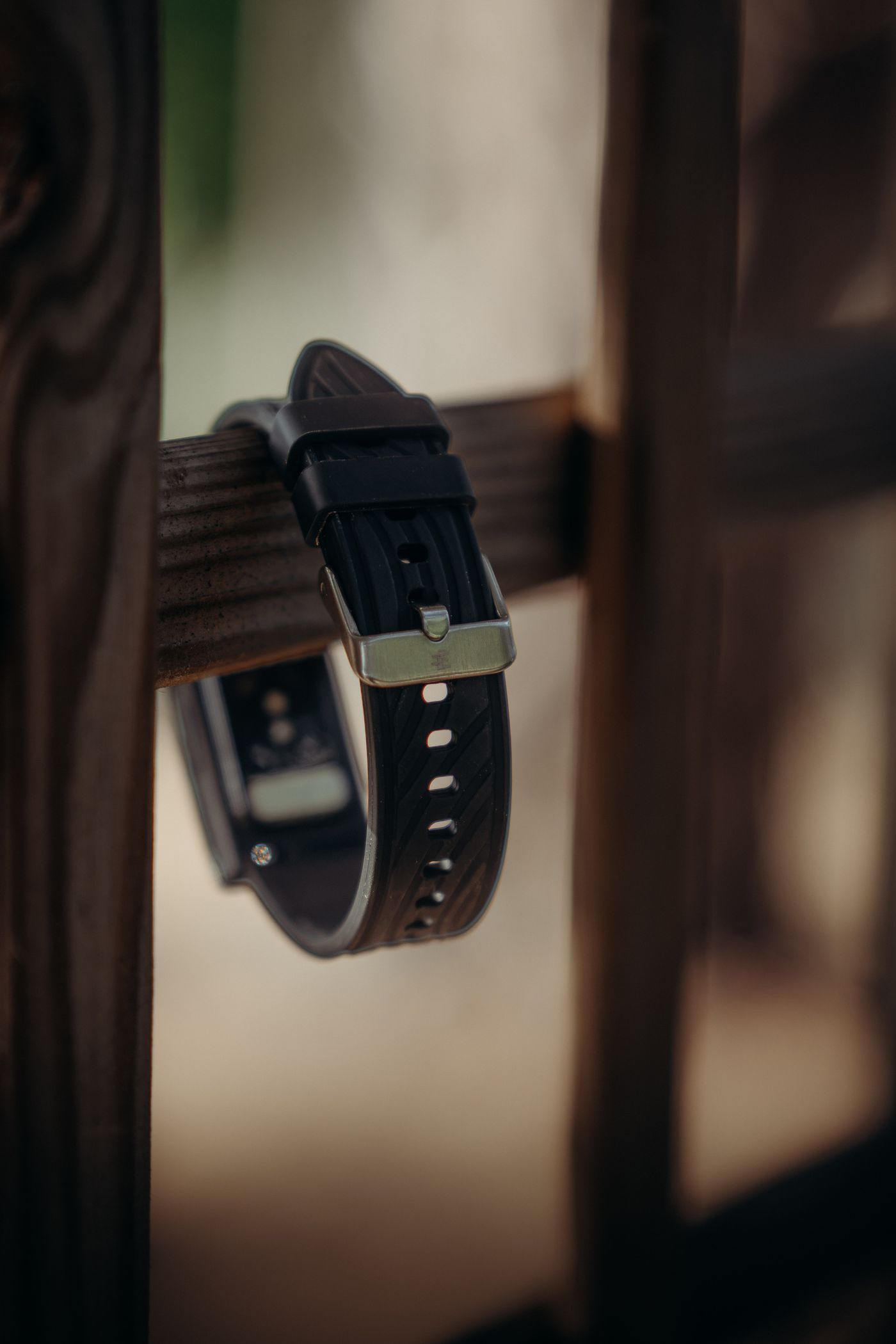 Sportuhr mit schwarzem Armband
